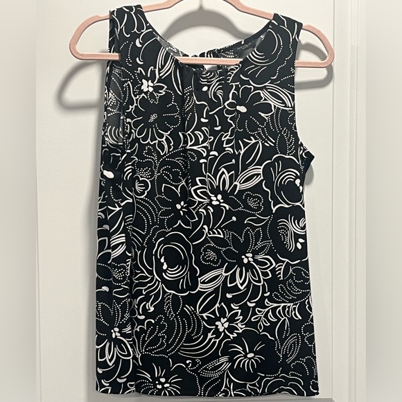 Ann Taylor Women's Sleeveless Blouse - Size M - EUC - Picture 1 of 14
